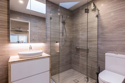 Nobbs Â· Executive 2 Storey Sydney Apartment With Pool - Holiday Jervis Bay 7