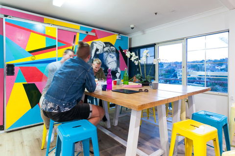 Mad Monkey Hostel Coogee Beach - Holiday Jervis Bay 21
