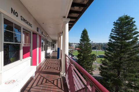 Mad Monkey Hostel Coogee Beach - Holiday Jervis Bay 35
