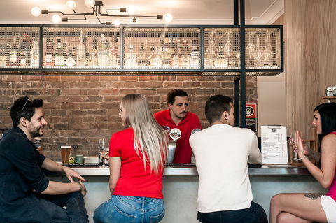 Mad Monkey Hostel Coogee Beach - Holiday Jervis Bay 4