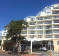Ettalong Beach Premium Waterview Apartments - Holiday Jervis Bay