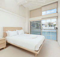 Waterfront Apartment on Sydney Harbour - Holiday Jervis Bay