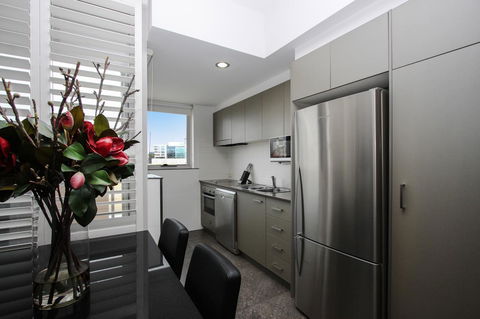 Honeysuckle Executive Apartments - Holiday Jervis Bay 10