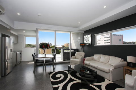 Honeysuckle Executive Apartments - Holiday Jervis Bay 33