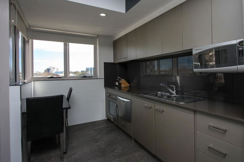 Honeysuckle Executive Apartments - Holiday Jervis Bay 21