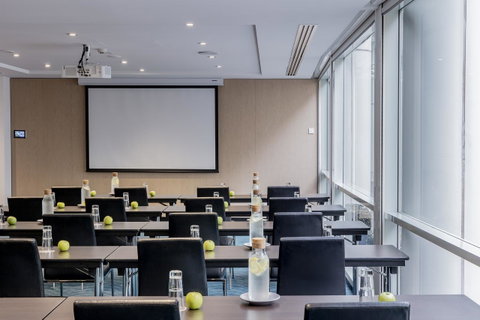 Novotel Sydney Darling Square - Holiday Jervis Bay 26