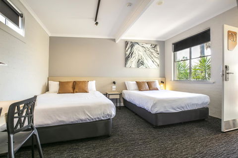 Nightcap At Colyton Hotel - Holiday Jervis Bay 24