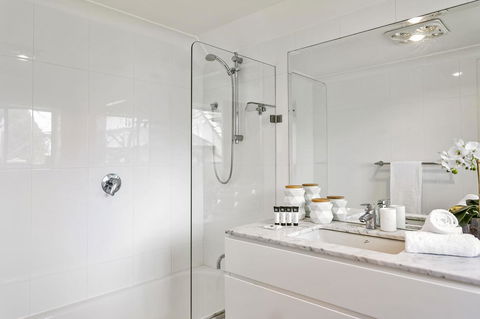 Summery, Spacious 4 Bed Home In Kurraba Point - Holiday Jervis Bay 8