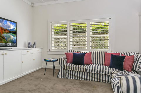 Summery, Spacious 4 Bed Home In Kurraba Point - Holiday Jervis Bay 12