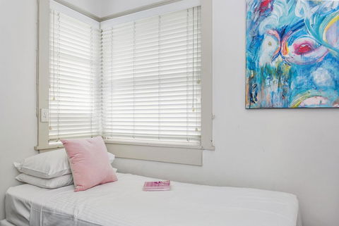 Summery, Spacious 4 Bed Home In Kurraba Point - Holiday Jervis Bay 6
