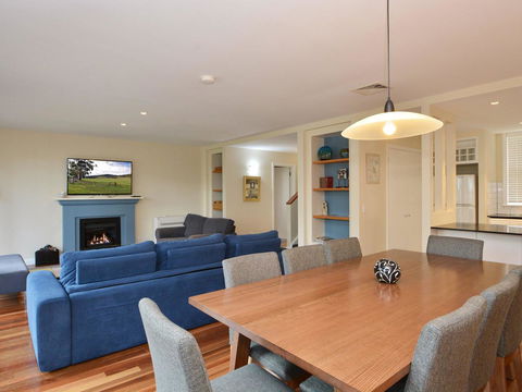Villa De Saran Located Within Cypress Lakes - Holiday Jervis Bay 12