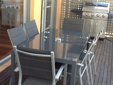 Villa De Saran Located Within Cypress Lakes - Holiday Jervis Bay 7