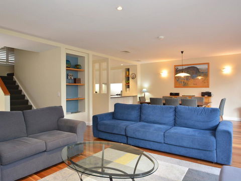 Villa De Saran Located Within Cypress Lakes - Holiday Jervis Bay 11