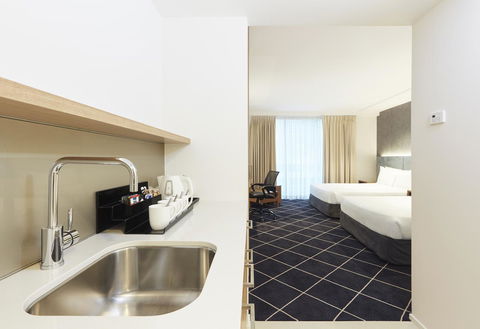 Furama Darling Harbour - Holiday Jervis Bay 38