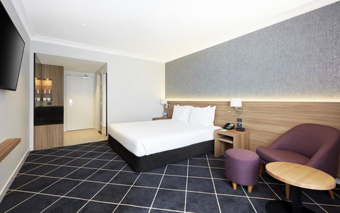 Furama Darling Harbour - Holiday Jervis Bay 41