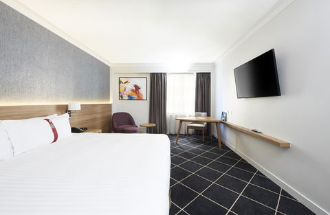 Furama Darling Harbour - Holiday Jervis Bay 36