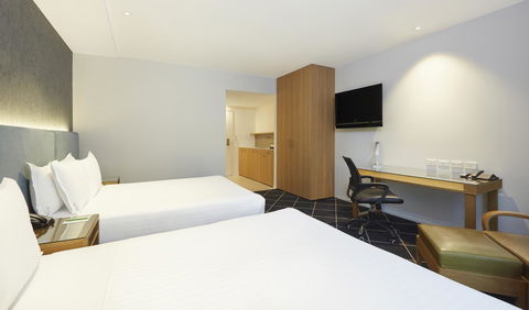 Furama Darling Harbour - Holiday Jervis Bay 42