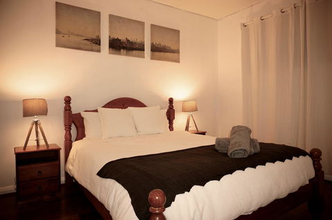 Cosy Apartment In Central Sydney - Holiday Jervis Bay 2