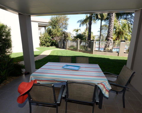 Yarrawonga Waterfront Apartments - Holiday Jervis Bay 12