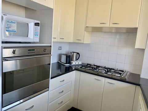 Castle Serviced Apartments - Holiday Jervis Bay 1