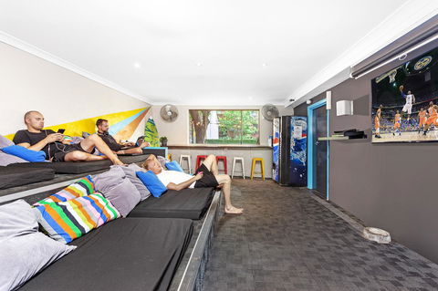Summer House Kings Cross - Holiday Jervis Bay 9