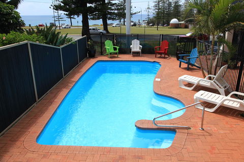 Beach House Holiday Apartments - Holiday Jervis Bay 4