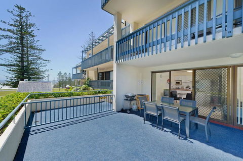 Beach House Holiday Apartments - Holiday Jervis Bay 23