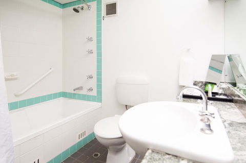 Holiday Inn Parramatta, An IHG Hotel - Holiday Jervis Bay 36