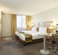 Holiday Inn Parramatta - Holiday Jervis Bay
