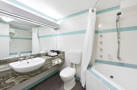 Holiday Inn Parramatta, An IHG Hotel - Holiday Jervis Bay 8