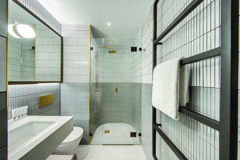 Vibe Hotel Sydney Darling Harbour - Holiday Jervis Bay 18