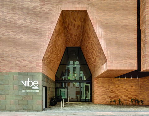 Vibe Hotel Sydney Darling Harbour - Holiday Jervis Bay 4