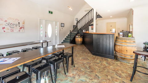 Madigan Wine Country Cottages - Holiday Jervis Bay 24