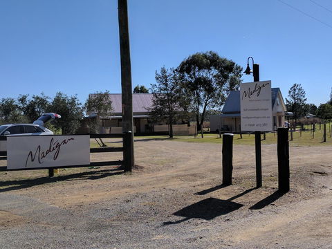 Madigan Wine Country Cottages - Holiday Jervis Bay 3