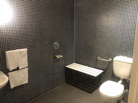 Crown Hotel Surry Hills - Holiday Jervis Bay 38