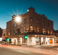Crown Hotel Surry Hills - Holiday Jervis Bay