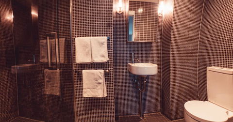 Crown Hotel Surry Hills - Holiday Jervis Bay 23