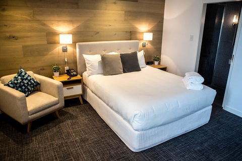 Crown Hotel Surry Hills - Holiday Jervis Bay 22