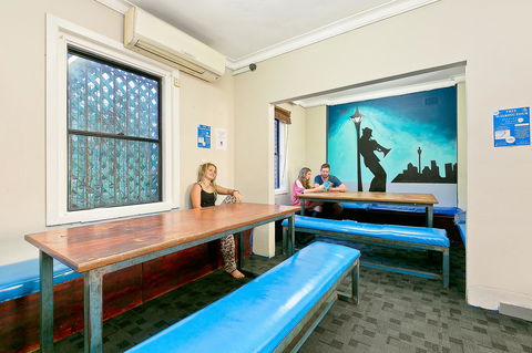 Mad Monkey Downtown - Holiday Jervis Bay 7