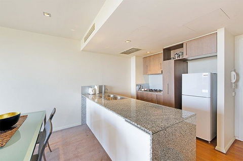 Wyndel Apartments North Sydney - Harbour Watch - Holiday Jervis Bay 7