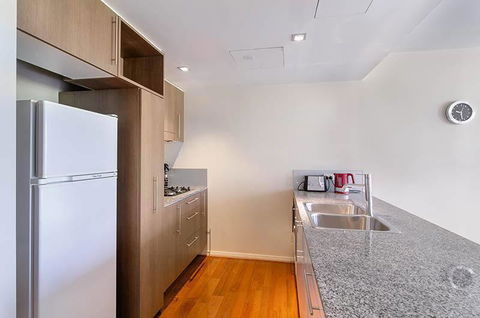 Wyndel Apartments North Sydney - Harbour Watch - Holiday Jervis Bay 10