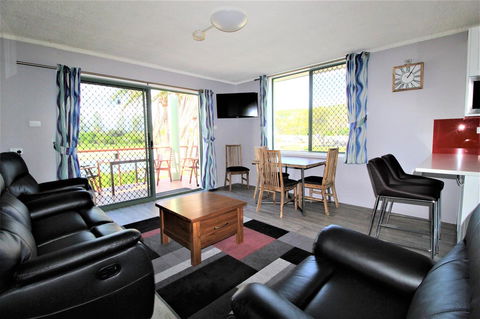 Beachfront 3, 25 Willow Street - Holiday Jervis Bay 2