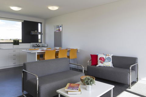 Western Sydney University Village - Penrith - Holiday Jervis Bay 12