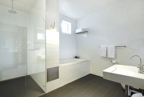 Harbour Rocks Hotel Sydney - Holiday Jervis Bay 29