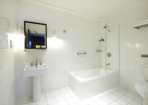 Harbour Rocks Hotel Sydney - Holiday Jervis Bay 27