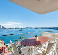 Panoramic harbour views and unbeatable comfort - Holiday Jervis Bay