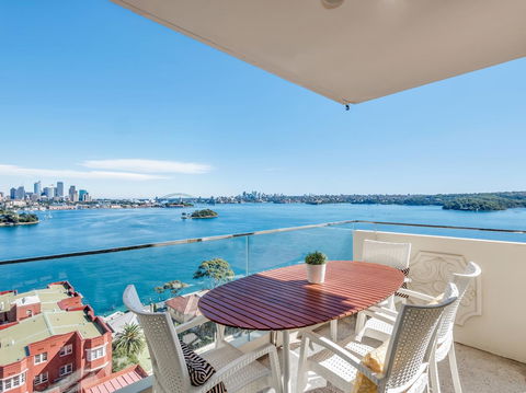 Panoramic Harbour Views And Unbeatable Comfort - Holiday Jervis Bay 0