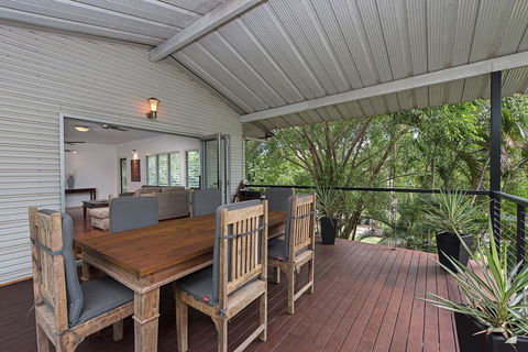 Nineteen On Nudl - Holiday Jervis Bay 2