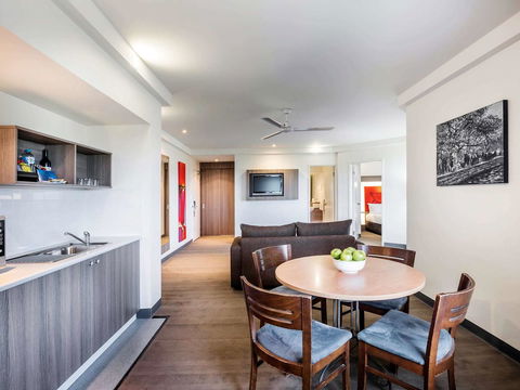 Novotel Darwin CBD - Holiday Jervis Bay 30