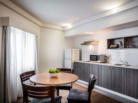 Novotel Darwin CBD - Holiday Jervis Bay 32